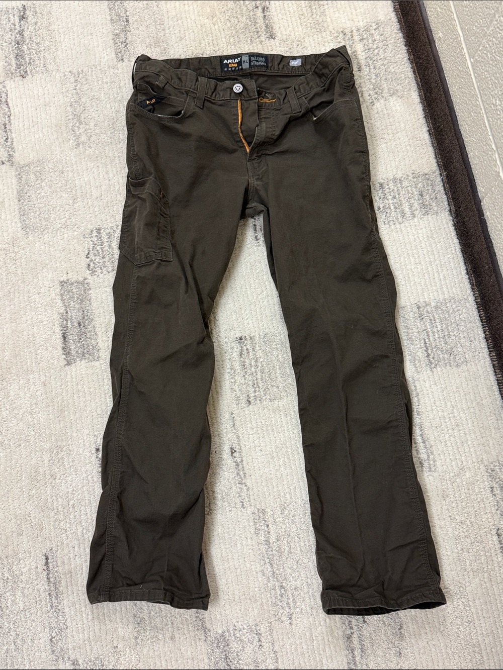Ariat Men’s Cargo Pants in Olive